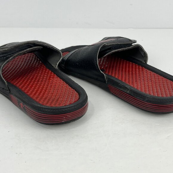And 1 Kids Slippers Size 1-2 Black Red Open Round Toe Flat Heel Hook Loop - Picture 3 of 6